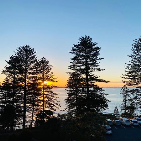 Rainbow Bay Beachhouse Coolangatta Dış mekan fotoğraf